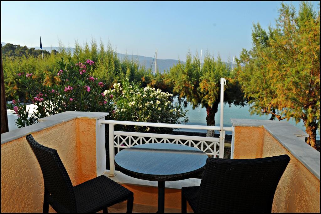 Posidonio Hotel Klima  Room photo